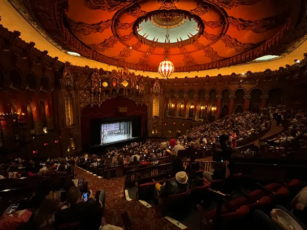 Soulful Vocals and Strategic Moves: St. Louis Guide for Monday, Feb 9