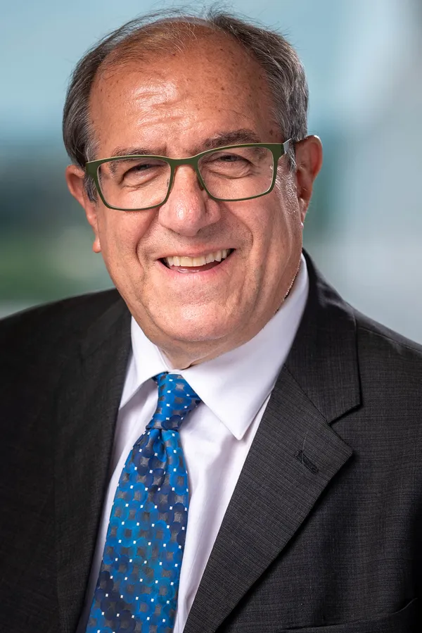 Legal Services of Eastern Missouri leader Dan Glazier sets retirement for end of 2027