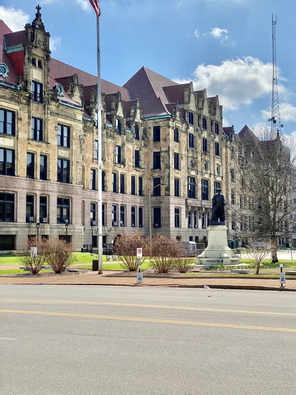 City Notice Roundup: Board of Aldermen Session and Public Health Advisories