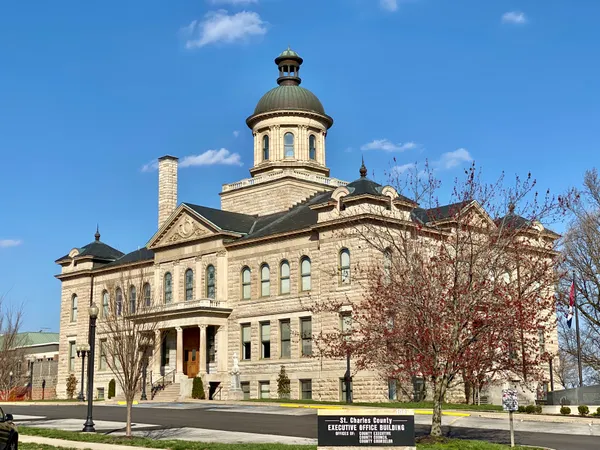 St. Charles moves toward a permanent data-center ban after a one-year moratorium and public backlash